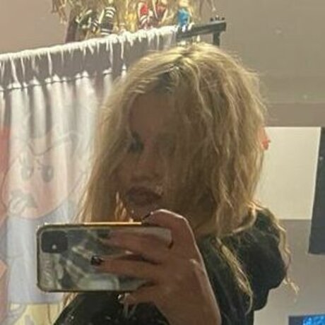 Tommy Genesis