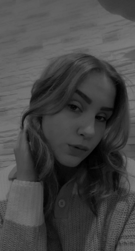 Nacktes geleaktes OnlyFans-Foto von Laura