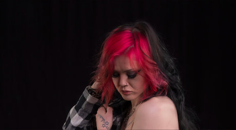 Nacktes geleaktes OnlyFans-Foto von Laura Munson