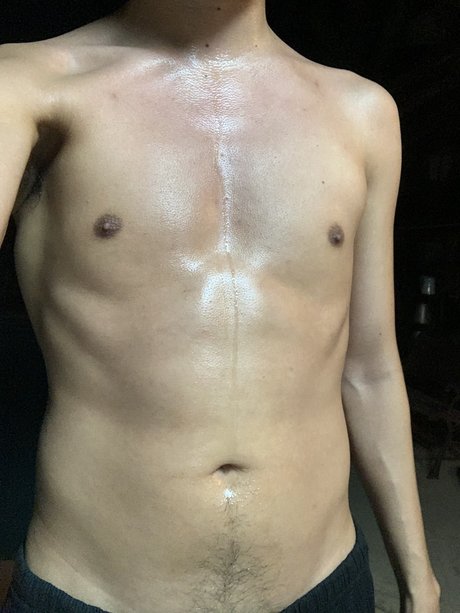 Nacktes geleaktes OnlyFans-Foto von Latin Top