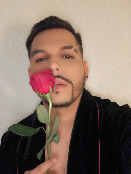 Nacktes geleaktes OnlyFans-Foto von Latinpapilv