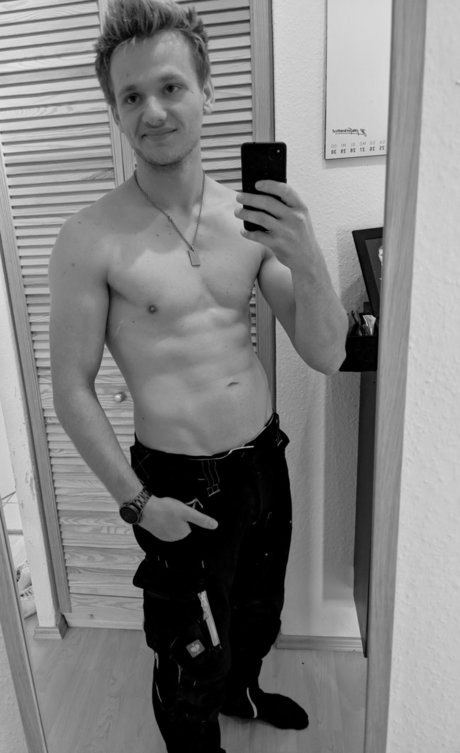 Nacktes geleaktes OnlyFans-Foto von Lasse