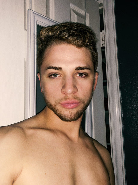 Nacktes geleaktes OnlyFans-Foto von Lars