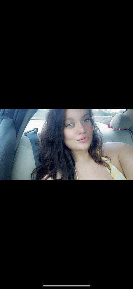 Nacktes geleaktes OnlyFans-Foto von Lana Moorehouse