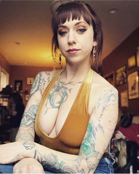Nacktes geleaktes OnlyFans-Foto von Liz
