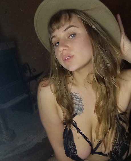 Nacktes geleaktes OnlyFans-Foto von Laila Saphire