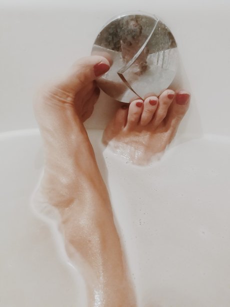 Nacktes geleaktes OnlyFans-Foto von Lady Malaspina