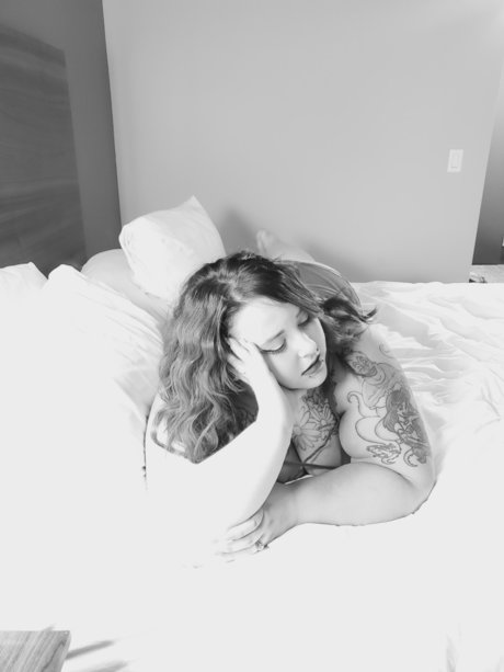 Nacktes geleaktes OnlyFans-Foto von Ladybrat666