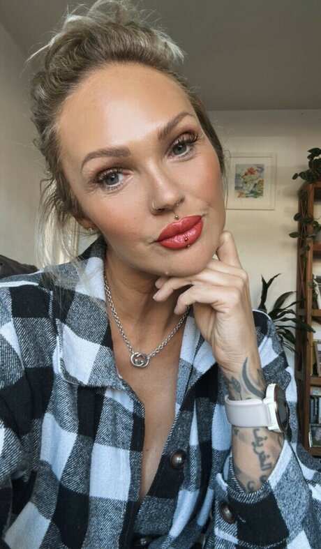 Camilla Jayne