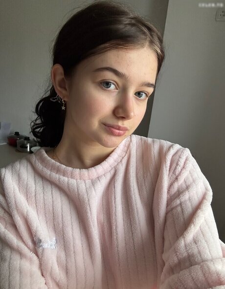 Nacktes geleaktes OnlyFans-Foto von Mal Holika