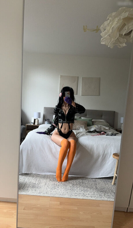Nacktes geleaktes OnlyFans-Foto von Bellaraee