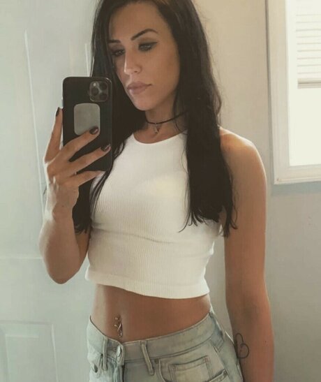 Ashley Giorgio