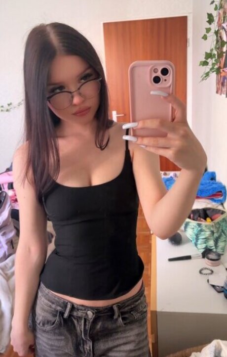 Nacktes geleaktes OnlyFans-Foto von Karolinka