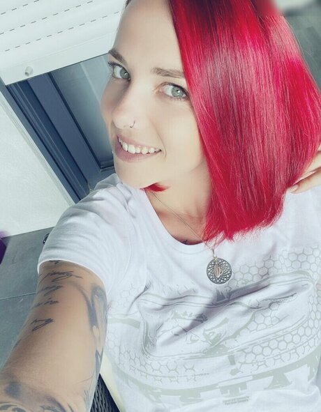 Nina Devil