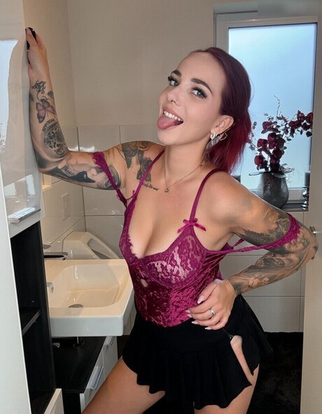 Nina Devil