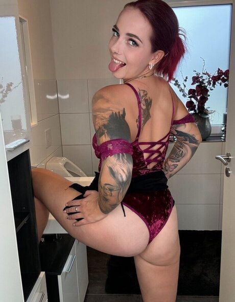 Nina Devil