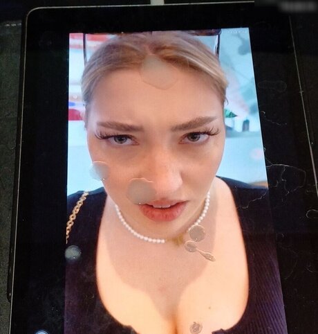 Cum Tributes