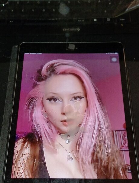 Cum Tributes