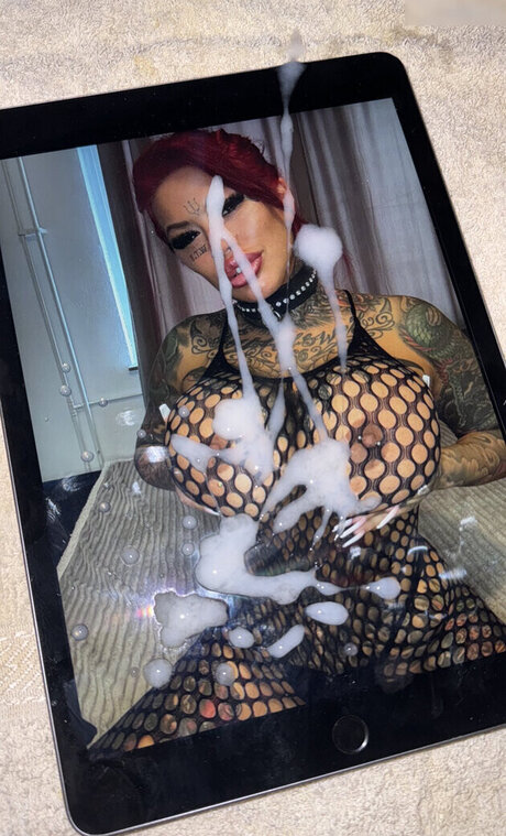 Cum Tributes