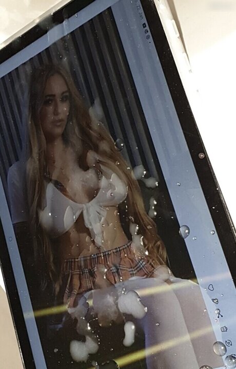 Cum Tributes