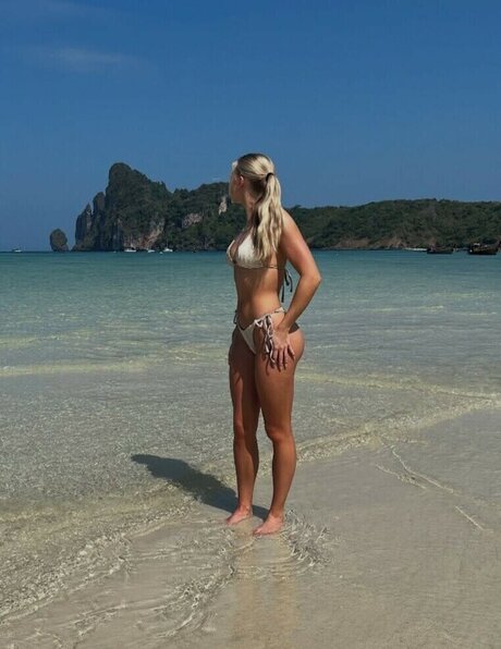 Ellie Maack