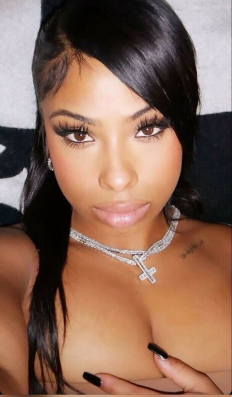 Nacktes geleaktes OnlyFans-Foto von Ayishamia