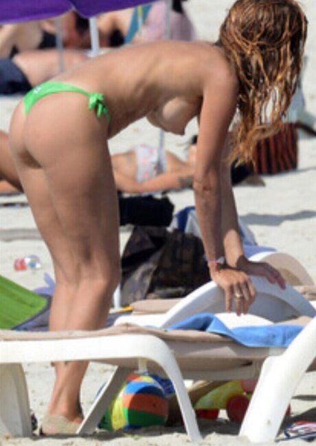 Nacktes geleaktes OnlyFans-Foto von Veronica Maya
