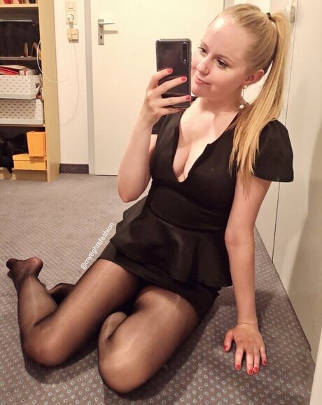 Nacktes geleaktes OnlyFans-Foto von Mytightfashion