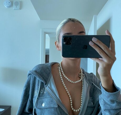 Pia Mia Perez