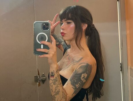 Nacktes geleaktes OnlyFans-Foto von Yaithegemini
