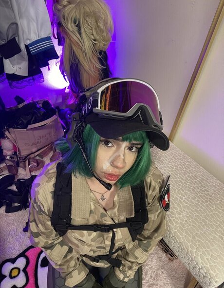 Nacktes geleaktes OnlyFans-Foto von Quartercupflour
