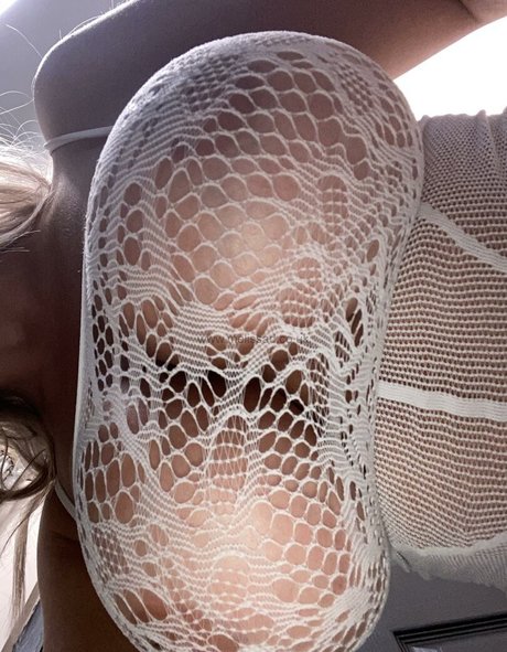 Nacktes geleaktes OnlyFans-Foto von Melissa Debling