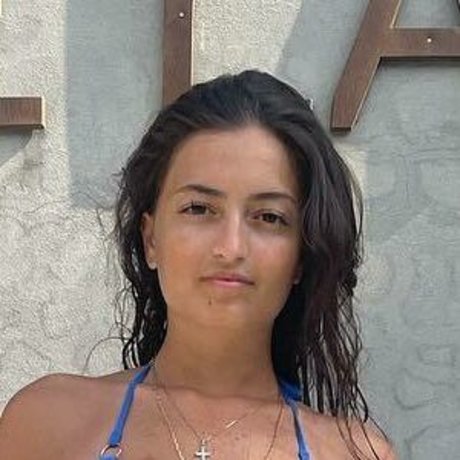 Nacktes geleaktes OnlyFans-Foto von Angelinabalis