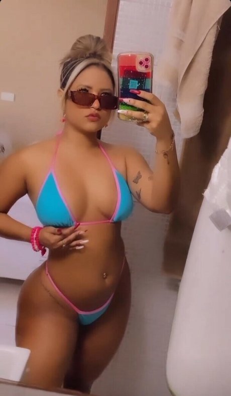 Nacktes geleaktes OnlyFans-Foto von Mykaele Maylane