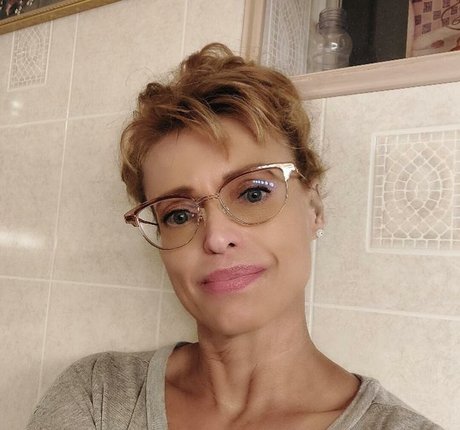 Nacktes geleaktes OnlyFans-Foto von Lanarn