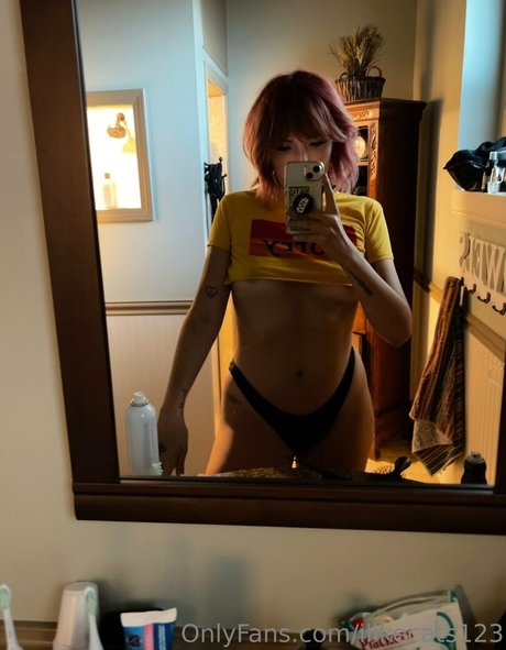 Nacktes geleaktes OnlyFans-Foto von Ilikecats123