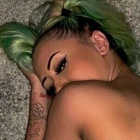 Nacktes geleaktes OnlyFans-Foto von Foreignbabyyy2