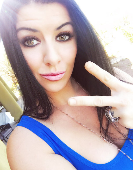 Tarynthomas