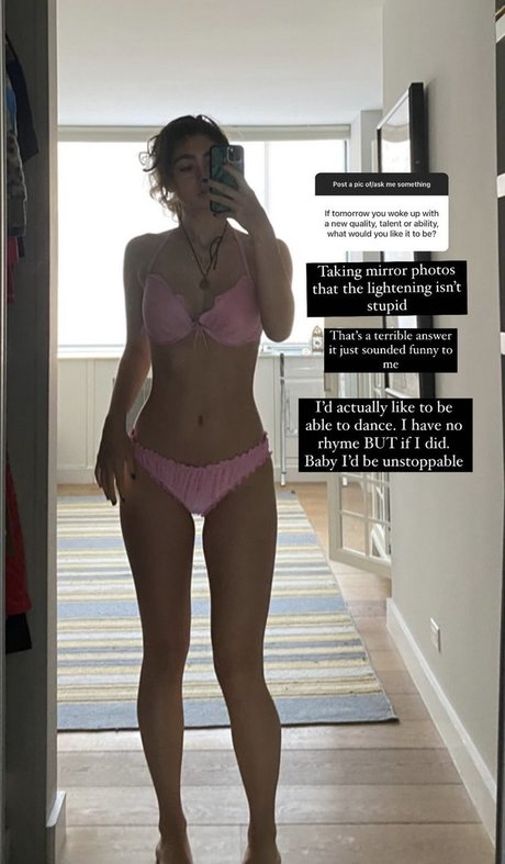 Nacktes geleaktes OnlyFans-Foto von Caterpillareyebrow