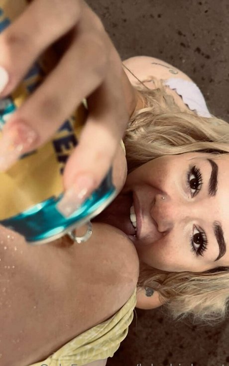 Nacktes geleaktes OnlyFans-Foto von Lylasbigheart