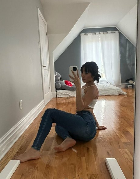 Nacktes geleaktes OnlyFans-Foto von Sia Asmr