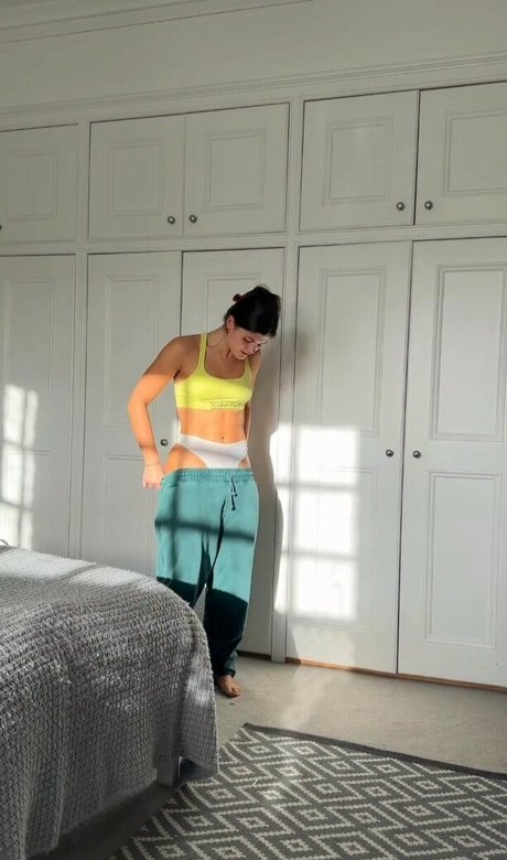 Nacktes geleaktes OnlyFans-Foto von Livefitelle