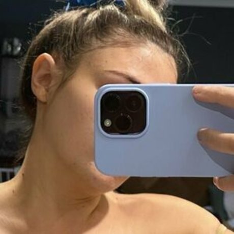 Nacktes geleaktes OnlyFans-Foto von Jem Wolfie