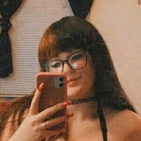 Nacktes geleaktes OnlyFans-Foto von Cherryxxaries
