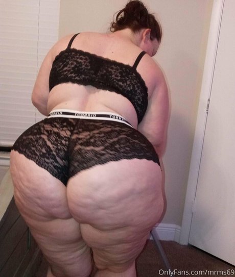 Nacktes geleaktes OnlyFans-Foto von Mrms69