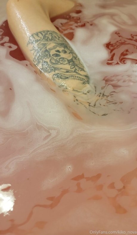 Nacktes geleaktes OnlyFans-Foto von Twistedkiki