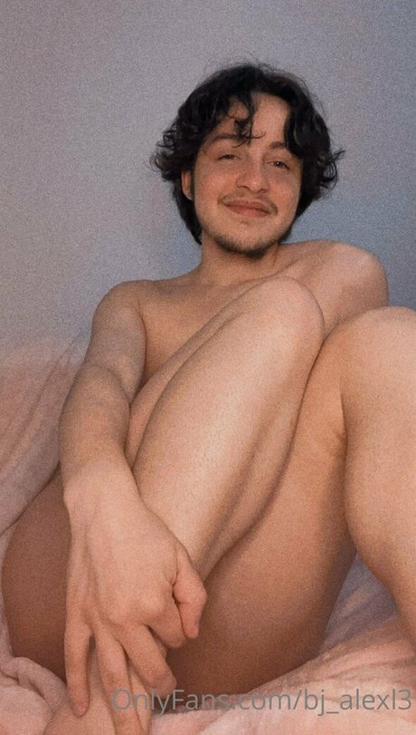 Nacktes geleaktes OnlyFans-Foto von Xox0kai0xox