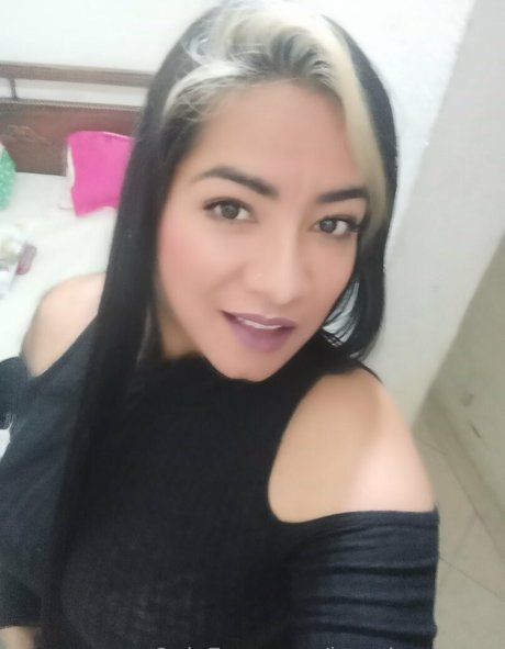 Nacktes geleaktes OnlyFans-Foto von Kanelamorena