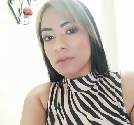 Nacktes geleaktes OnlyFans-Foto von Kanelamorena