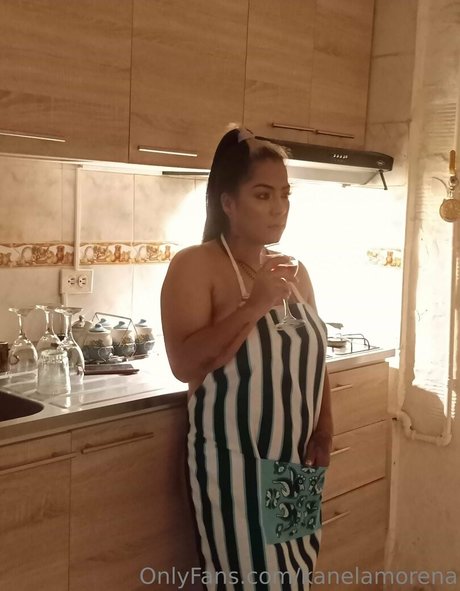 Nacktes geleaktes OnlyFans-Foto von Kanelamorena